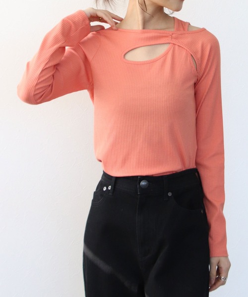 TITE IN THE STORE（ティテ　インザ　ストア）の「カットアウト長袖プルオーバーカットソー（Tシャツ/カットソー・レディース・グレイッシュベージュ/ホワイト/ブラック/コーラルピンク・38）」の14枚目の写真