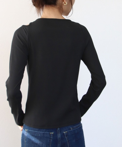 TITE IN THE STORE（ティテ　インザ　ストア）の「カットアウト長袖プルオーバーカットソー（Tシャツ/カットソー・レディース・グレイッシュベージュ/ホワイト/ブラック/コーラルピンク・38）」の16枚目の写真