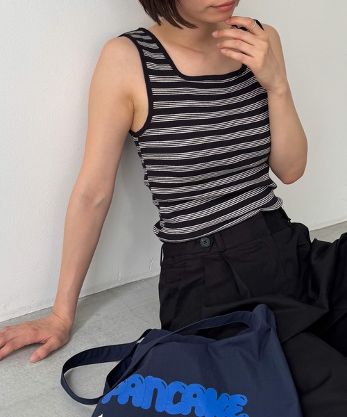 CANAL JEAN(キャナルジーン)の「Miller カップ付スクエアタンクトップ(タンクトップ・レディース・ブラウン系その他/ネイビー系/ブラック系その他・ONE SIZE)」の4枚目の写真