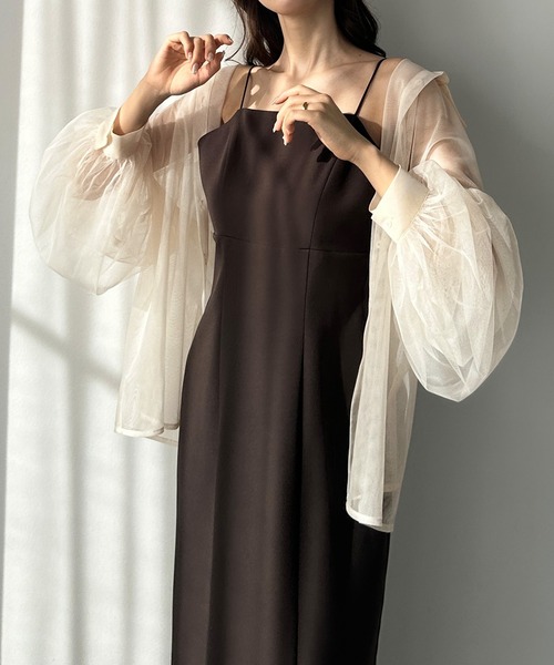 Louere(ルエレ)の「チュールボリュームスリーブシアーシャツ(シャツ/ブラウス・レディース・アイボリー/ブラック/ピンク/グレー/ベージュ/ホワイト/ブラウン・X-LARGE/LARGE/MEDIUM/SMALL)」の2枚目の写真