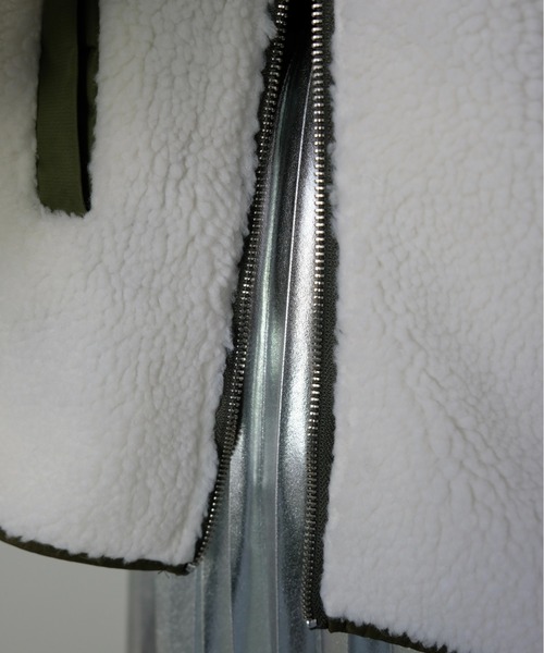 DOLLUPOOPS（ドールアップウップス）の「キルティング×ボアジャケット（ノーカラージャケット・レディース・カーキ/ブラック・38）」の22枚目の写真