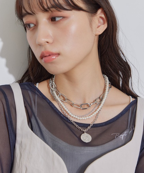 VIS（ビス）の「チェーンレイヤードコインネックレス（ネックレス・レディース・シルバー/ゴールド・FREE）」の4枚目の写真