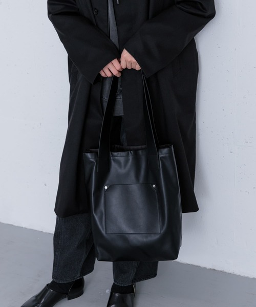 SENSE OF PLACE by URBAN RESEARCH（センスオブプレイスバイアーバンリサーチ）の「フェイクレザートートバッグ（トートバッグ・メンズ・ブラック/チャコールグレー・ONE）」の8枚目の写真