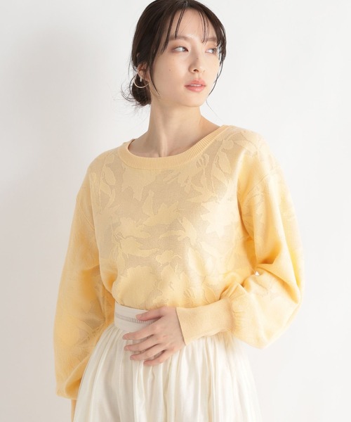 Andemiu(アンデミュウ)の「フラワーシシュウニット107831(ニット/セーター・レディース・ライトイエロー/ホワイト系その他/ネイビー・FREE)」の3枚目の写真