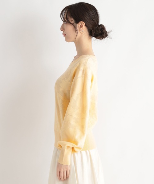 Andemiu(アンデミュウ)の「フラワーシシュウニット107831(ニット/セーター・レディース・ライトイエロー/ホワイト系その他/ネイビー・FREE)」の7枚目の写真