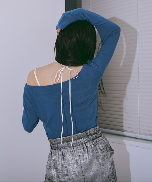 Ezick(エジック)の「Smooth fit ワンショルシアートップス(Tシャツ/カットソー・レディース・グレー/ブルー/ブラック/ホワイト・FREE)」の13枚目の写真