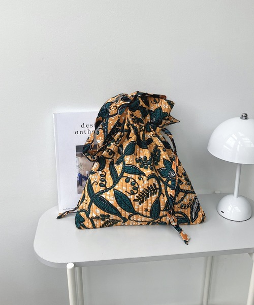 AS KNOW AS plus（アズノゥアズプラス）の「インドプリントキルト巾着バッグ（ショルダーバッグ・レディース・B/E/D/C/A/H/J/G/I/F・FREE）」の12枚目の写真