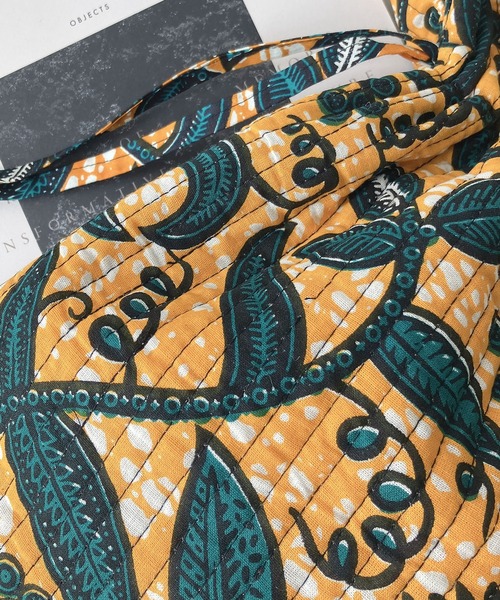 AS KNOW AS plus（アズノゥアズプラス）の「インドプリントキルト巾着バッグ（ショルダーバッグ・レディース・B/E/D/C/A/H/J/G/I/F・FREE）」の13枚目の写真