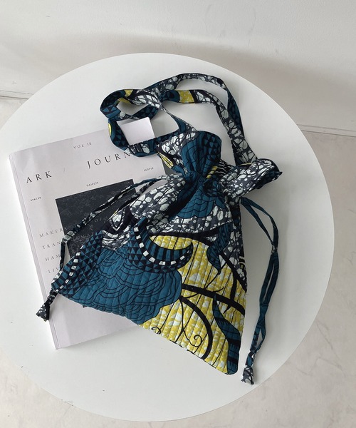 AS KNOW AS plus（アズノゥアズプラス）の「インドプリントキルト巾着バッグ（ショルダーバッグ・レディース・B/E/D/C/A/H/J/G/I/F・FREE）」の22枚目の写真