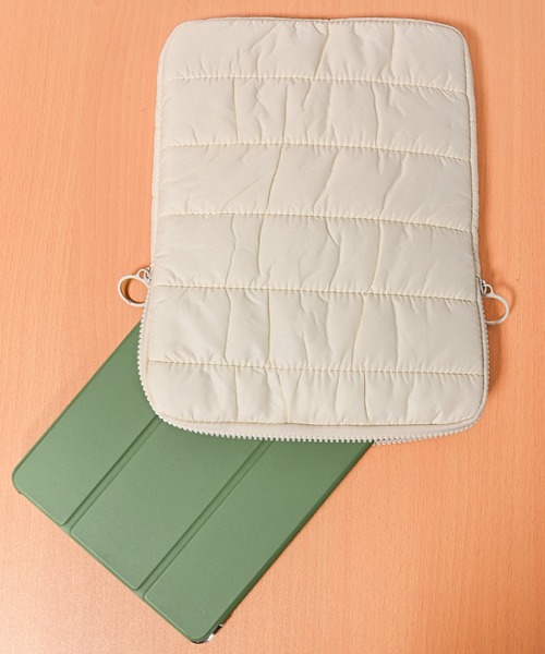 セール】キルティングPCケース タブレットケース（PC・タブレット