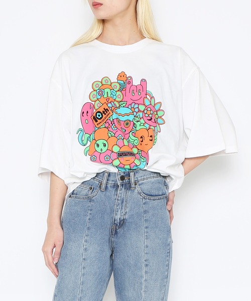 PUNYUS（プニュズ）の「10th anniversaryブーケビッグＴシャツ（Tシャツ/カットソー・レディース・スミクロ/ホワイト・3/4）」の15枚目の写真