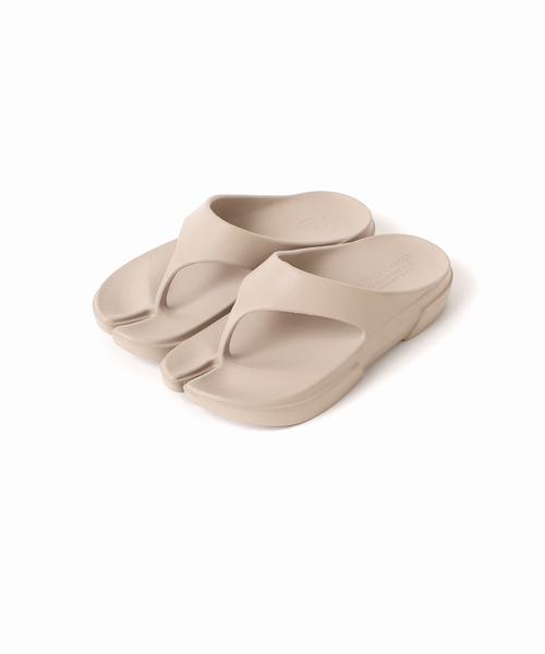 PAES（ペイズ）の「《追加》【Paes/ぺイズ】FLIPFLOP：サンダル（サンダル・レディース・ブラック/ホワイト/ベージュ・22cm/23cm/24cm/25cm）」の5枚目の写真