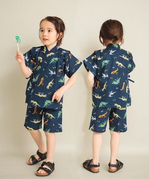 BRANSHES（ブランシェス）の「【甚平】平織りスラブ総柄プリント甚平（浴衣・キッズ・ネイビー/カラフル・110/120/90/100）」の4枚目の写真