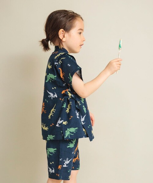 BRANSHES（ブランシェス）の「【甚平】平織りスラブ総柄プリント甚平（浴衣・キッズ・ネイビー/カラフル・110/120/90/100）」の5枚目の写真