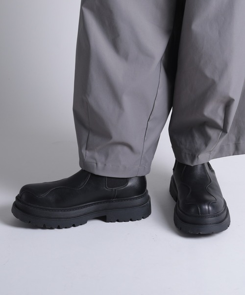 shoes365(シューズスリーシックスファイヴ)の「【shoes365】ステッチ飾り 厚底ゴアブーツ(ブーツ・レディース・ブラック・24.5cm/25.0cm/25.5cm/26.0cm/26.5cm/27.0cm)」の1枚目の写真