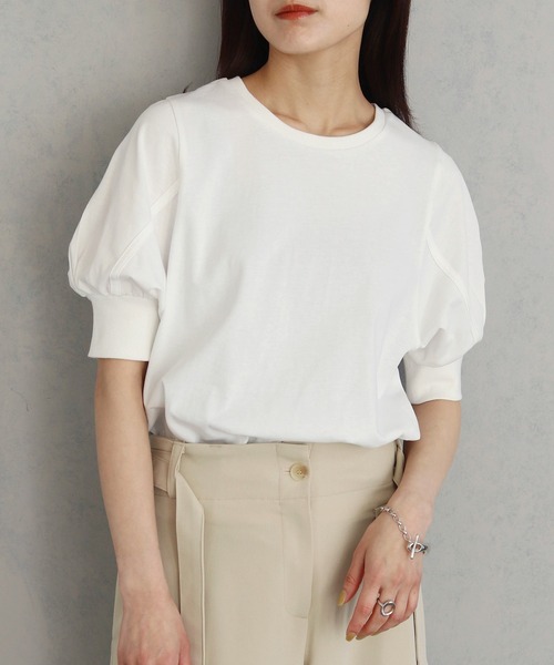 cheriella(シェリエラ)の「【cheriella】パフスリーブTシャツ(Tシャツ/カットソー・レディース・チャコールグレー/ブラック/オフホワイト・M)」の4枚目の写真