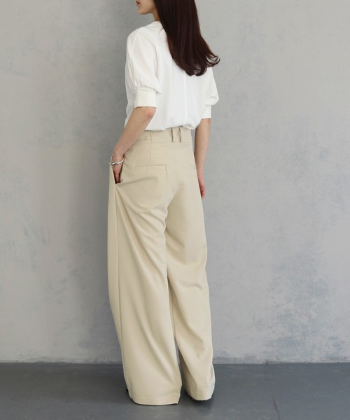 cheriella(シェリエラ)の「【cheriella】パフスリーブTシャツ(Tシャツ/カットソー・レディース・チャコールグレー/ブラック/オフホワイト・M)」の10枚目の写真