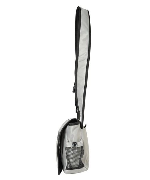 X-girl（エックスガール）の「MESSENGER BAG（ショルダーバッグ・レディース・グレー/ブラック・ONE SIZE）」の9枚目の写真