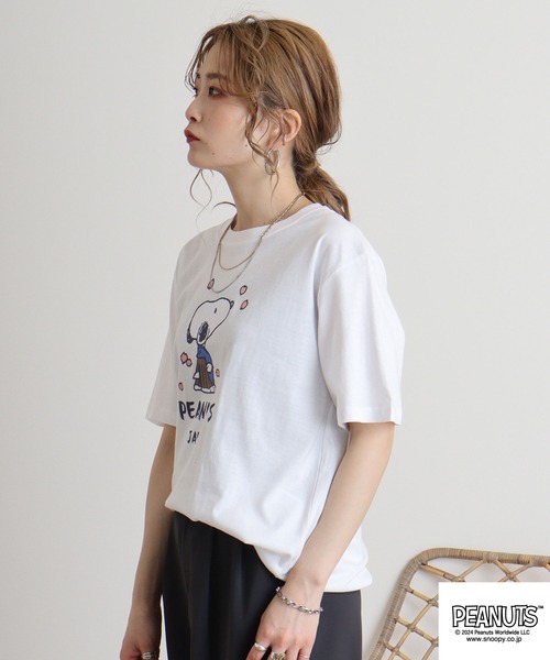 PEANUTS(ピーナッツ)の「PEANUTS プリント 半袖Tシャツ(Tシャツ/カットソー・メンズ・ブラック/アイボリー/ホワイト系/ホワイト系1/ホワイト系2/ネイビー系/クリーム/ホワイト/チャコール/ネイビー・S/M/L/LL)」の21枚目の写真