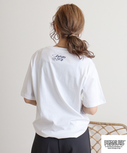 PEANUTS(ピーナッツ)の「PEANUTS プリント 半袖Tシャツ(Tシャツ/カットソー・メンズ・ブラック/アイボリー/ホワイト系/ホワイト系1/ホワイト系2/ネイビー系/クリーム/ホワイト/チャコール/ネイビー・S/M/L/LL)」の22枚目の写真