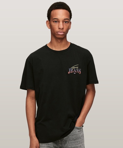 TOMMY HILFIGER（トミーヒルフィガー）の「【NET ViVi掲載】レギュラーダイヤモンドツイストTシャツ（Tシャツ/カットソー・メンズ・ホワイト/ブラック・LARGE/MEDIUM/SMALL/X-LARGE）」の3枚目の写真