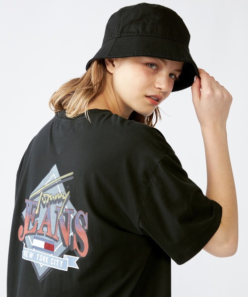 TOMMY HILFIGER（トミーヒルフィガー）の「【NET ViVi掲載】レギュラーダイヤモンドツイストTシャツ（Tシャツ/カットソー・メンズ・ホワイト/ブラック・LARGE/MEDIUM/SMALL/X-LARGE）」の6枚目の写真