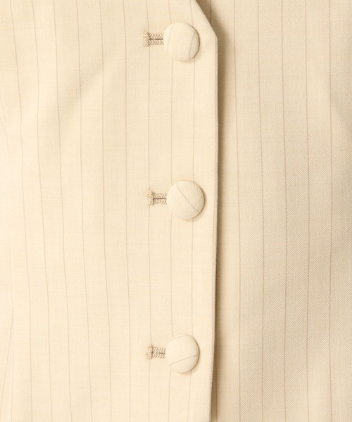 FOREVER 21(フォーエバー トゥエンティーワン)の「【2024SS】ピンストライプジレ(ベスト・レディース・グレー/ホワイト/ネイビー・FREE)」の7枚目の写真