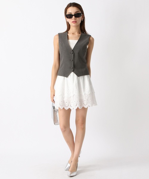 FOREVER 21(フォーエバー トゥエンティーワン)の「【2024SS】ピンストライプジレ(ベスト・レディース・グレー/ホワイト/ネイビー・FREE)」の19枚目の写真