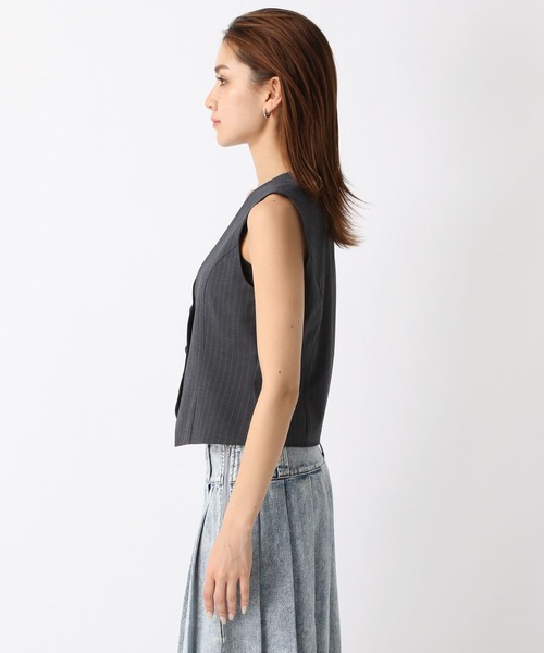 FOREVER 21(フォーエバー トゥエンティーワン)の「【2024SS】ピンストライプジレ(ベスト・レディース・グレー/ホワイト/ネイビー・FREE)」の14枚目の写真