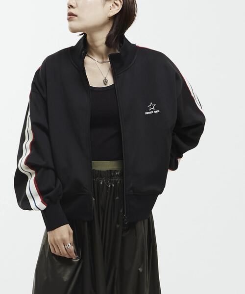 大人気新品セール ブ CONVERSE TOKYO（コンバーストウキョウ）の「LINE SHORT LOOSE トップス