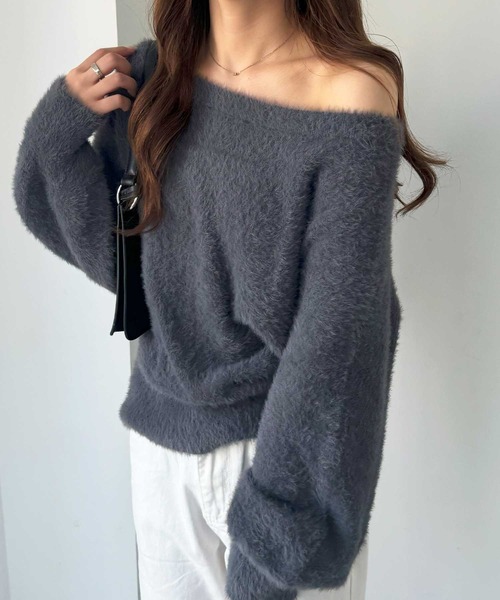 nelliy.（ネルリー）の「【新色追加】ボリュームスリーブシャギーオフショルニット（ニット/セーター・レディース・ブラウン/アイボリー/ブラック/チャコールグレー・MEDIUM/LARGE）」の8枚目の写真