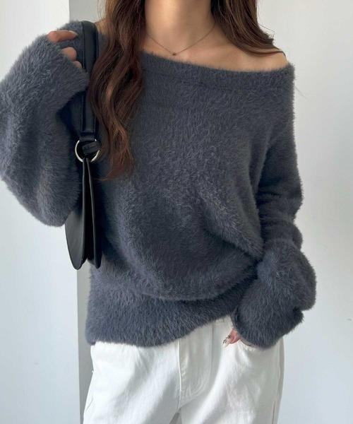 nelliy.（ネルリー）の「【新色追加】ボリュームスリーブシャギーオフショルニット（ニット/セーター・レディース・ブラウン/アイボリー/ブラック/チャコールグレー・MEDIUM/LARGE）」の7枚目の写真