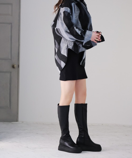 VIVIAN(ヴィヴィアン)の「厚底ボリュームソールストレッチロングブーツ(ブーツ・レディース・ブラック系その他3/ブラック・LL/L/M/S)」の18枚目の写真