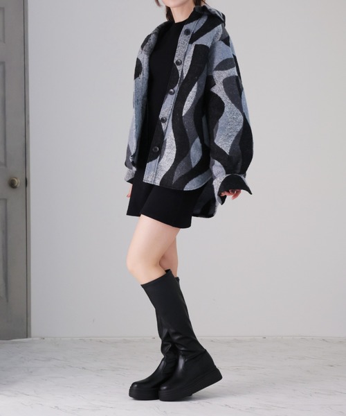 VIVIAN(ヴィヴィアン)の「厚底ボリュームソールストレッチロングブーツ(ブーツ・レディース・ブラック系その他3/ブラック・LL/L/M/S)」の17枚目の写真