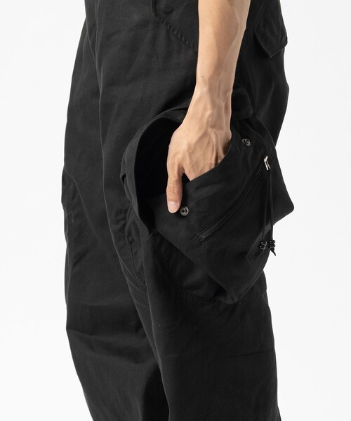NVRFRGT(ネヴァーフォーゲット)の「【NVRFRGT/ネヴァーフォーゲット】3D TWISTED CARGO PANTS(カーゴパンツ・メンズ・ブラック・1/2)」の10枚目の写真