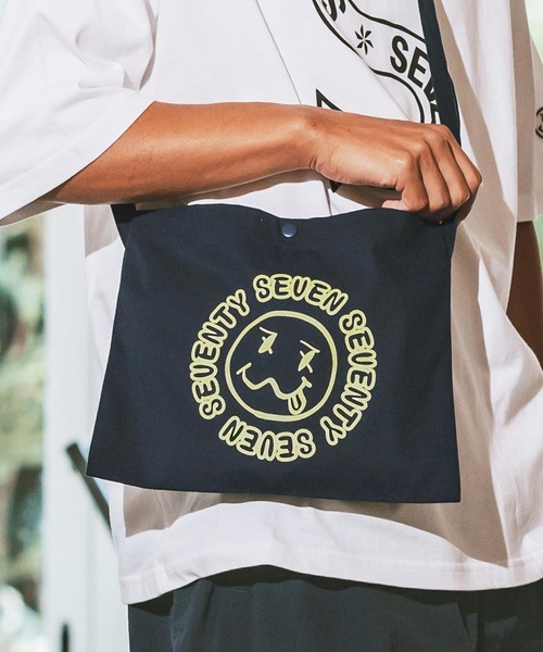 seventy seven(セブンティセブン)の「mko12183- canvas sacoche (sunsmile) サコッシュ(ショルダーバッグ・メンズ・ナチュラル/グレー/ブラック/ネイビー・FREE)」の5枚目の写真