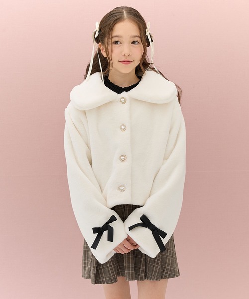 Amourire girl（アムリールガール）の「リボンフェイクファーブルゾン（130㎝～160㎝）（ブルゾン・キッズ・ブラック/オフホワイト/ピンク/サックスブルー・130cm/140cm/150cm/160cm）」の11枚目の写真