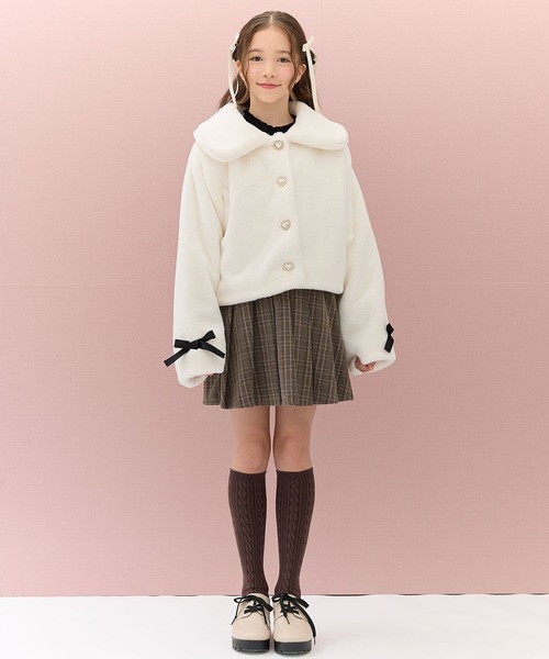 Amourire girl（アムリールガール）の「リボンフェイクファーブルゾン（130㎝～160㎝）（ブルゾン・キッズ・ブラック/オフホワイト/ピンク/サックスブルー・130cm/140cm/150cm/160cm）」の15枚目の写真