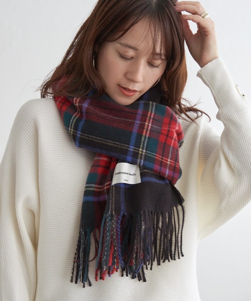 ikka（イッカ）の「カシミヤタッチチェックマフラー（マフラー・レディース・レッド/ベージュ/ネイビー/オレンジ/ダークグリーン/グリーン/レッド系/ダークネイビー・FREE）」の14枚目の写真