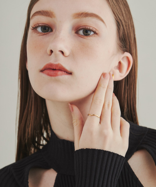 ciite' surgical stainless（シーテサージカルステンレス）の「【 金属アレルギー対応 】 うねりリング サージカルステンレス（リング・レディース・シルバー/ゴールド/ピンクゴールド・4号/13号/15号/7号/9号/11号）」の15枚目の写真