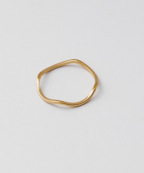 ciite' surgical stainless（シーテサージカルステンレス）の「【 金属アレルギー対応 】 うねりリング サージカルステンレス（リング・レディース・シルバー/ゴールド/ピンクゴールド・4号/13号/15号/7号/9号/11号）」の4枚目の写真