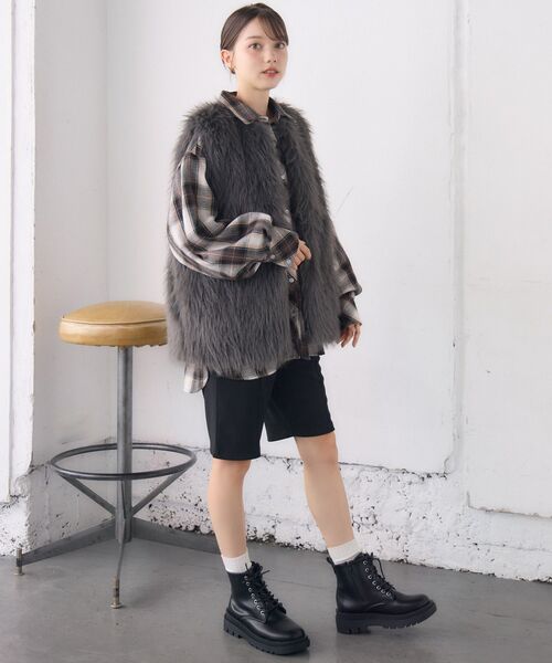 RETRO GIRL（レトロガール）の「Fファーベスト（ベスト・レディース・ブラウン/ライトグレー/ナチュラル・FREE）」の15枚目の写真