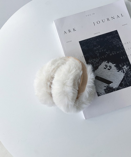 AS KNOW AS plus（アズノゥアズプラス）の「◇折りたたみ式ムートン風イヤーマフ（イヤーマフ・レディース・ベージュ/ブラック・FREE）」の11枚目の写真