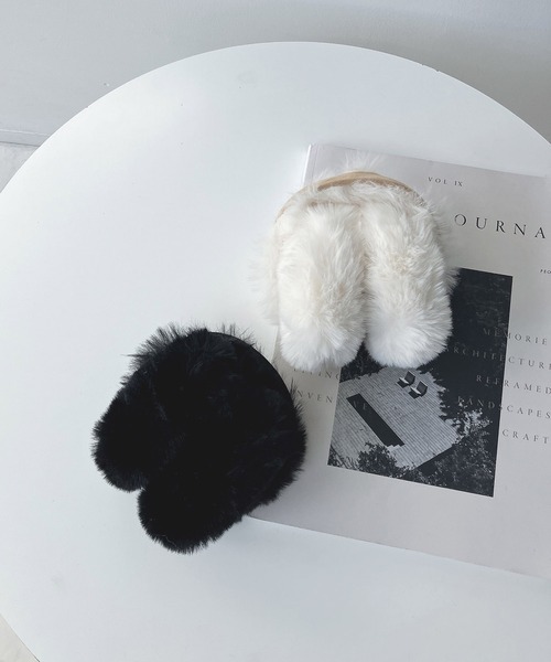 AS KNOW AS plus（アズノゥアズプラス）の「◇折りたたみ式ムートン風イヤーマフ（イヤーマフ・レディース・ベージュ/ブラック・FREE）」の19枚目の写真