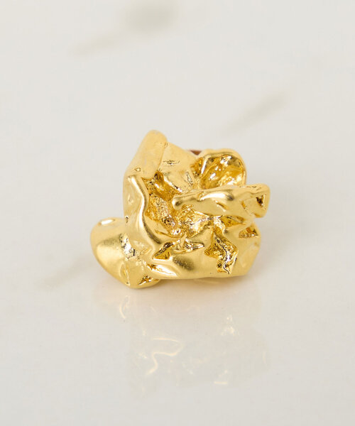 PAPILLONNER（パピヨネ）の「ホイルピアス（ピアス（両耳用）・レディース・ゴールド・FREE）」の6枚目の写真