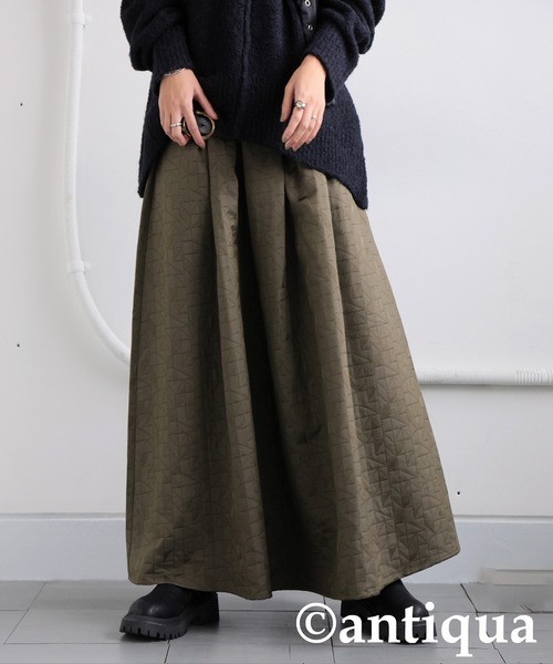 antiqua(アンティカ)の「キルトタックフレアスカート(スカート・レディース・カーキ/ブラック・S/M)」の11枚目の写真