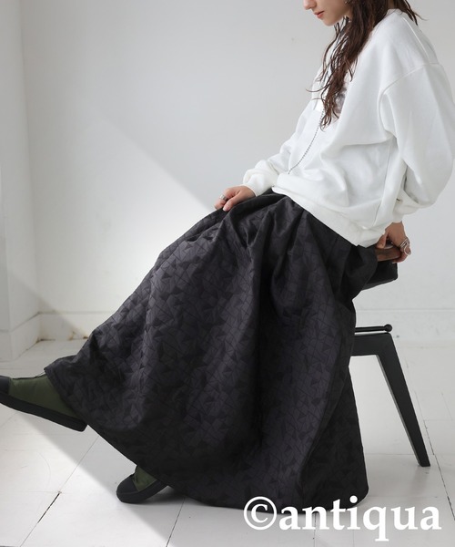 antiqua(アンティカ)の「キルトタックフレアスカート(スカート・レディース・カーキ/ブラック・S/M)」の19枚目の写真