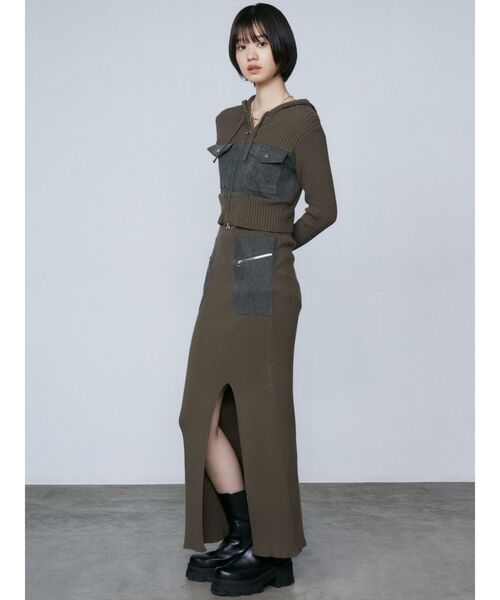 EMODA（エモダ）の「ドッキングポケットニットパーカー（ニット/セーター・レディース・ネイビー/ブラック/カーキ・FREE）」の10枚目の写真