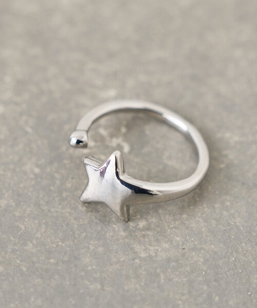 Actually(アクチュアリー)の「Open Star Ring(リング・レディース・シルバー・0)」の3枚目の写真