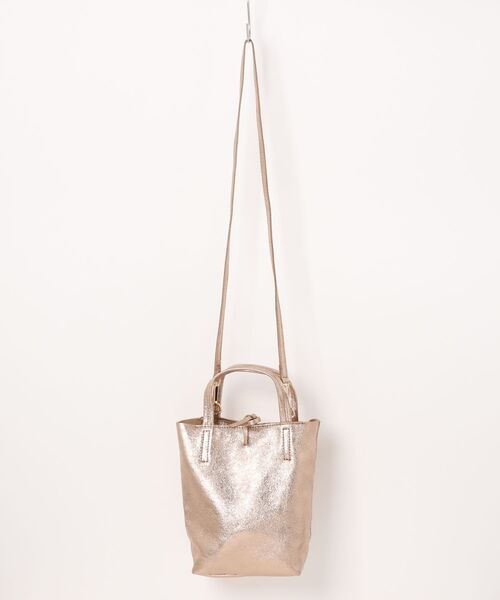 andrea cardone（アンドレアカルドネ）の「【ANDREA CARDONE】メタリックレザーミニトートバッグ(Q56604)（トートバッグ・レディース・シルバー/ブラック/ゴールド・ALL）」の3枚目の写真